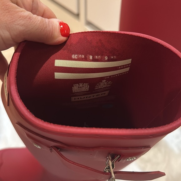 Hunter Women's Red Rain Boots - Picture 7 of 8